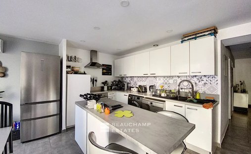 Cannes Californie Gated Estate Joint Agent