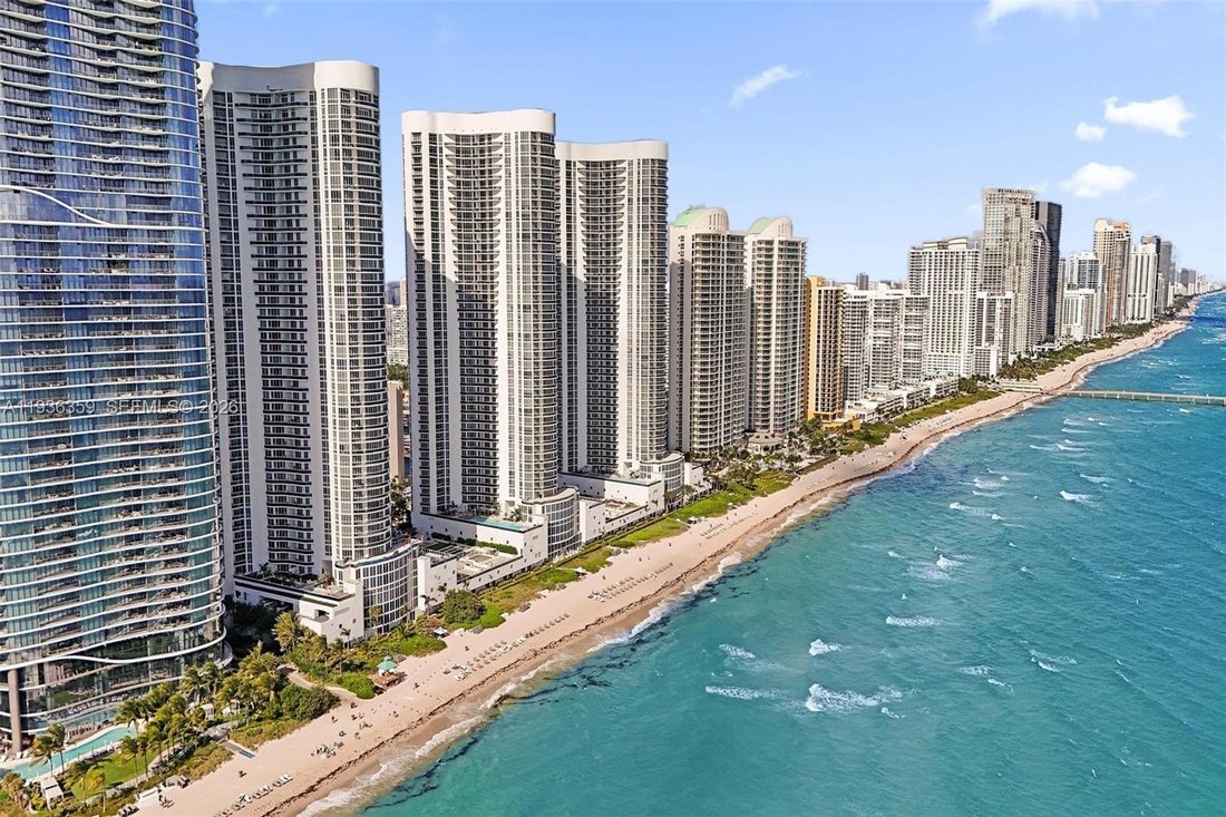 Condo in Sunny Isles Beach, Florida, United States 1 - 16901346