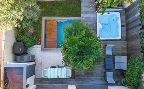 Cocumont Magnificent 18th Century Chateau 700m² On 11 Hectares, Swimming Pool With View