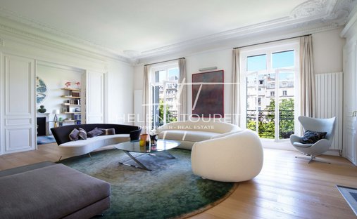 Apartment in Saint Philippe du Roule, Paris 8e Arrondissement, Paris 1