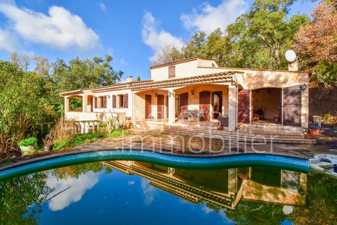 House in Les Adrets-de-l'Estérel, Provence-Alpes-Côte d'Azur, France 2 - 16570739
