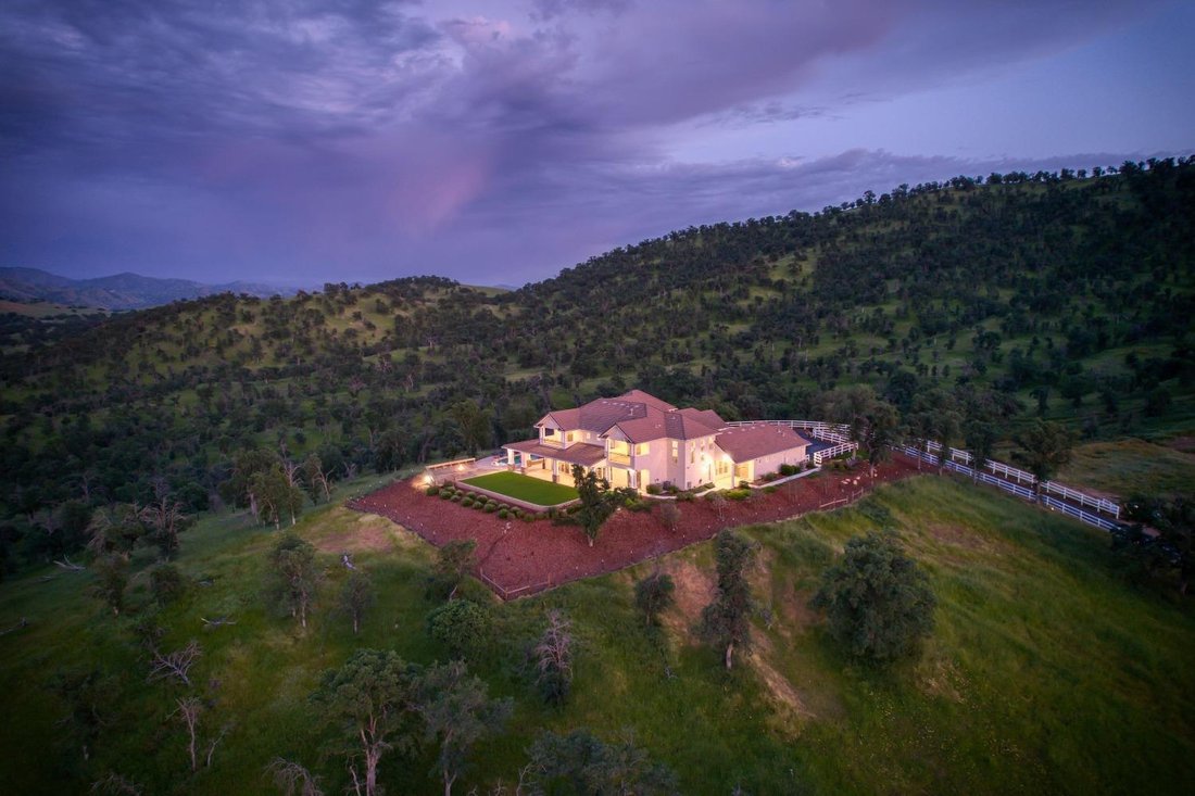House in Clovis, California, United States 5 - 16899942