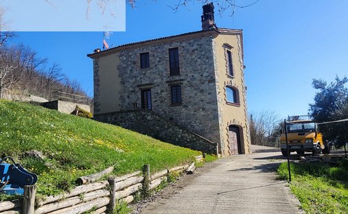 Villa a Fortunago, Lombardia, Italia 1