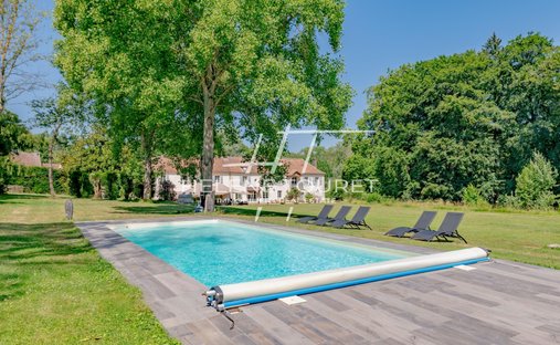 Castle for Sale in Chantilly, Hauts-de-France, France