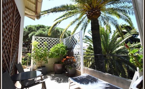 Castle for Sale in Cannes, Provence-Alpes-Côte d'Azur, France