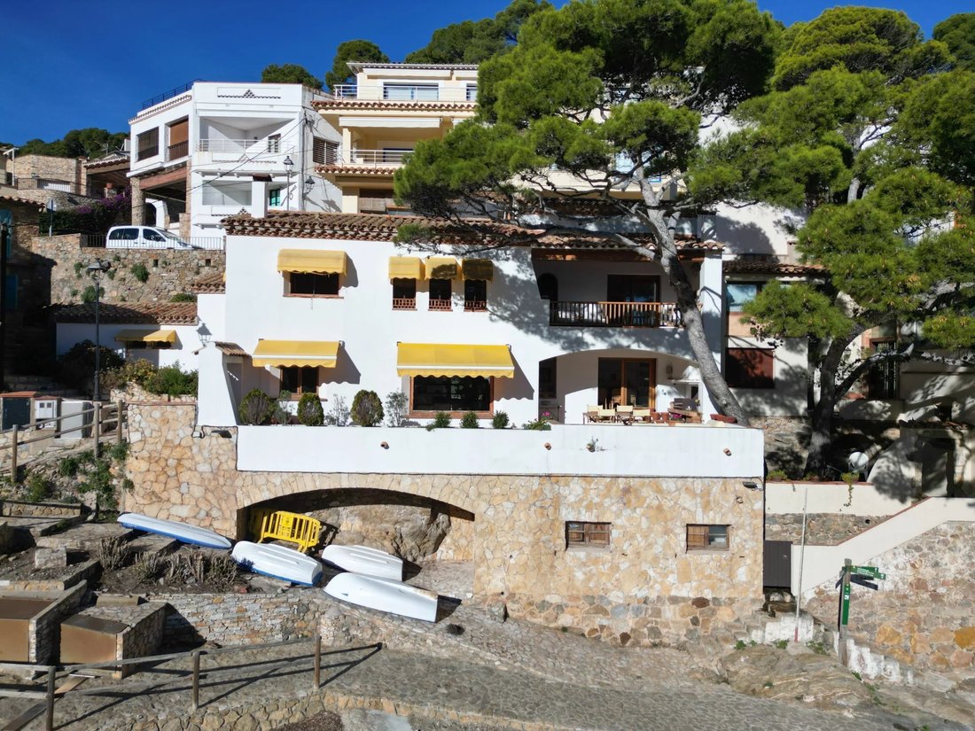 House in Costa Brava, Spain 3 - 16898392