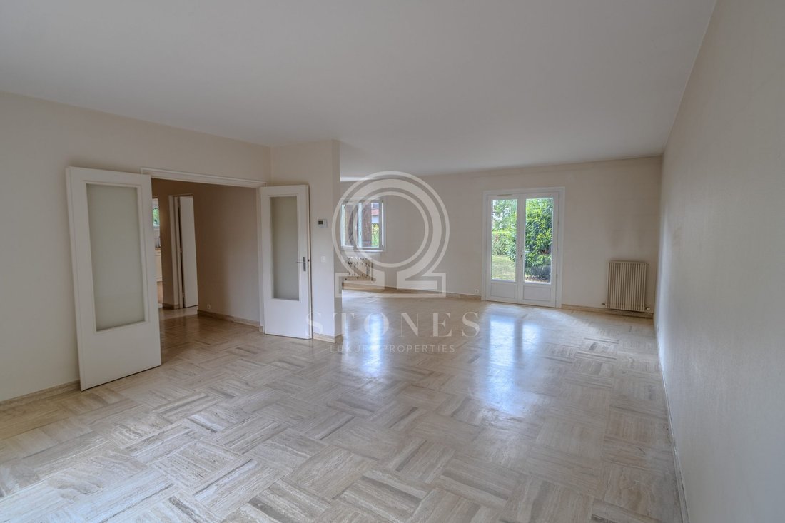 House in Marly-le-Roi, Ile-de-France, France 4 - 16902284