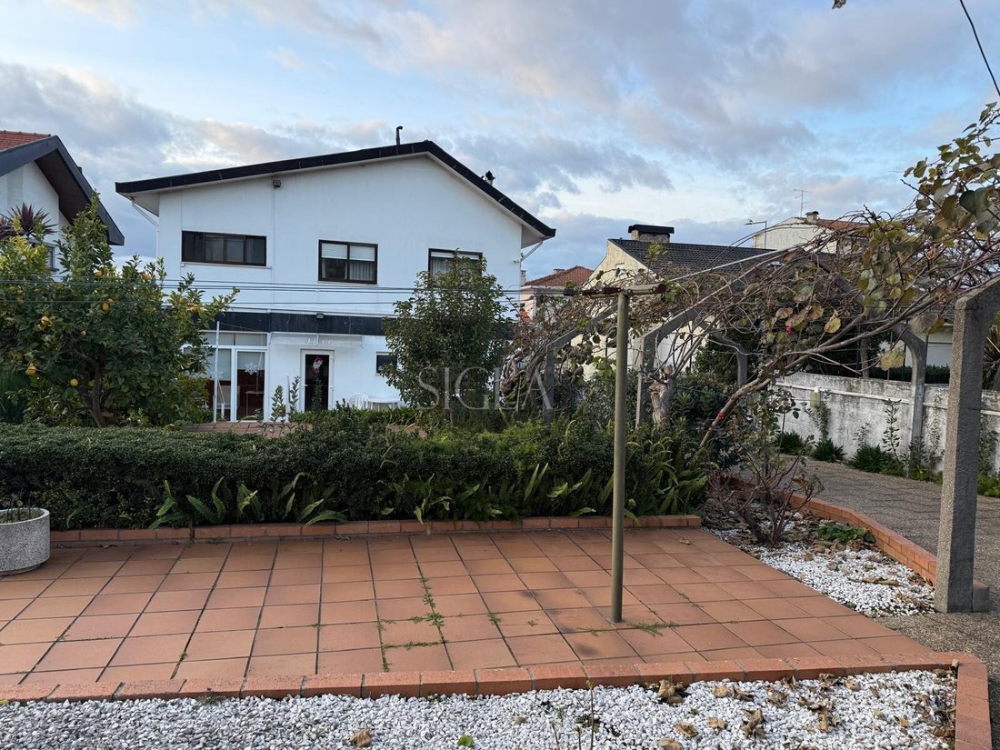House in Santa Marinha e Sao Pedro da Afurada, Porto District, Portugal 1 - 16903639
