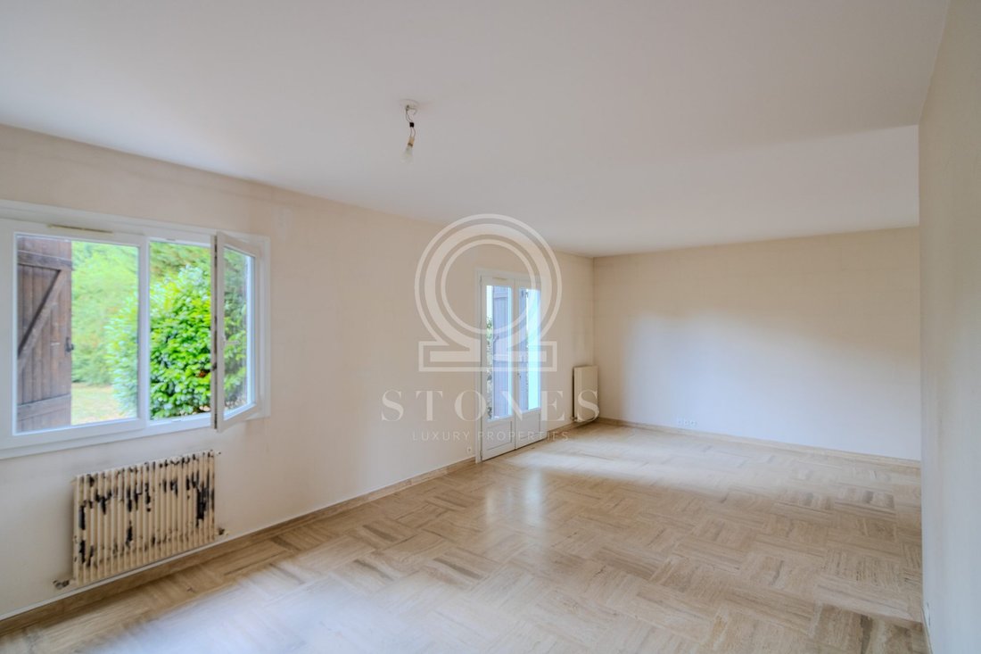 House in Marly-le-Roi, Ile-de-France, France 3 - 16902284