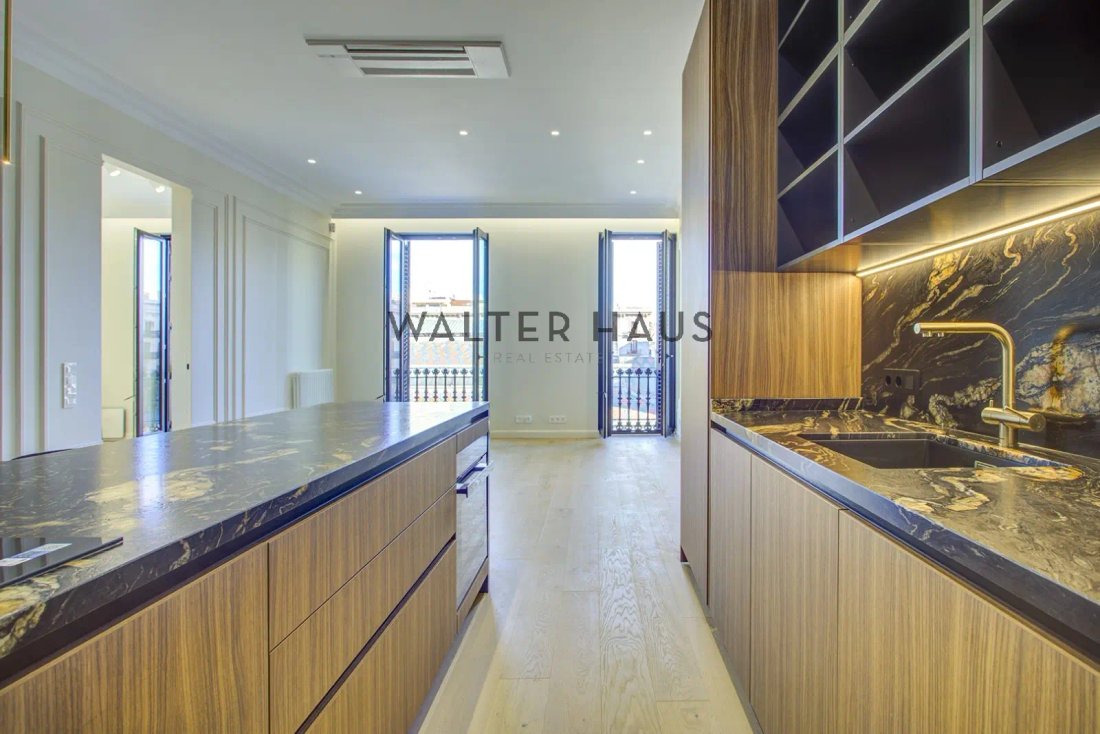 Apartment in Eixample, Barcelona, Spain 5 - 16848733