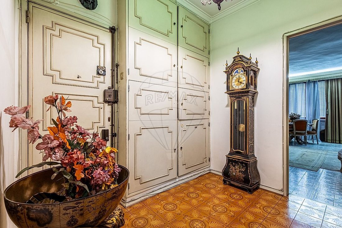 Apartment in Alges, Lisbon, Portugal 4 - 16898476