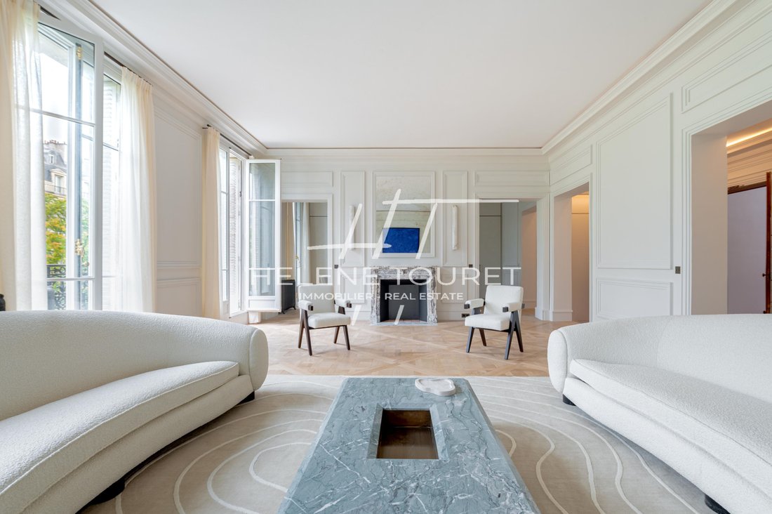 Apartment in Montorgueil-Saint Denis, Paris 2e Arrondissement, Paris 3 - 16898592