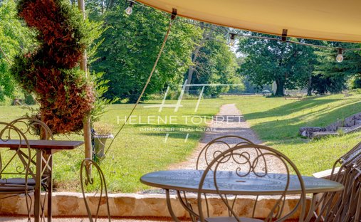 Castle for Sale in Chantilly, Hauts-de-France, France