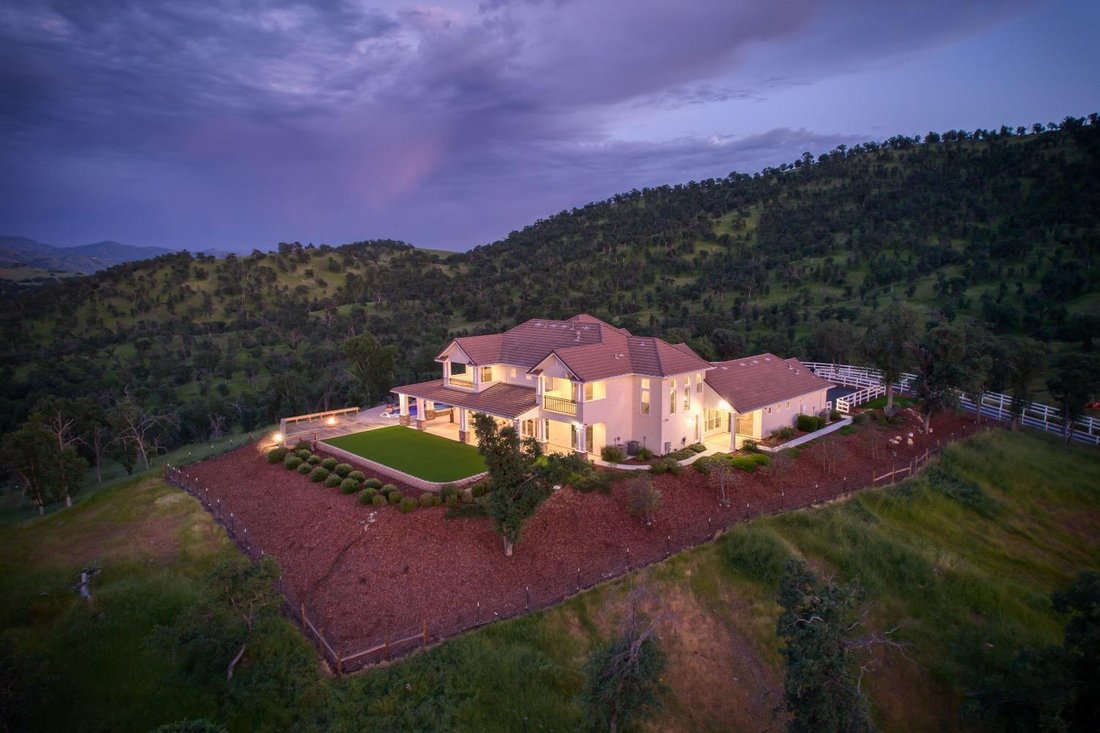 House in Clovis, California, United States 4 - 16899942