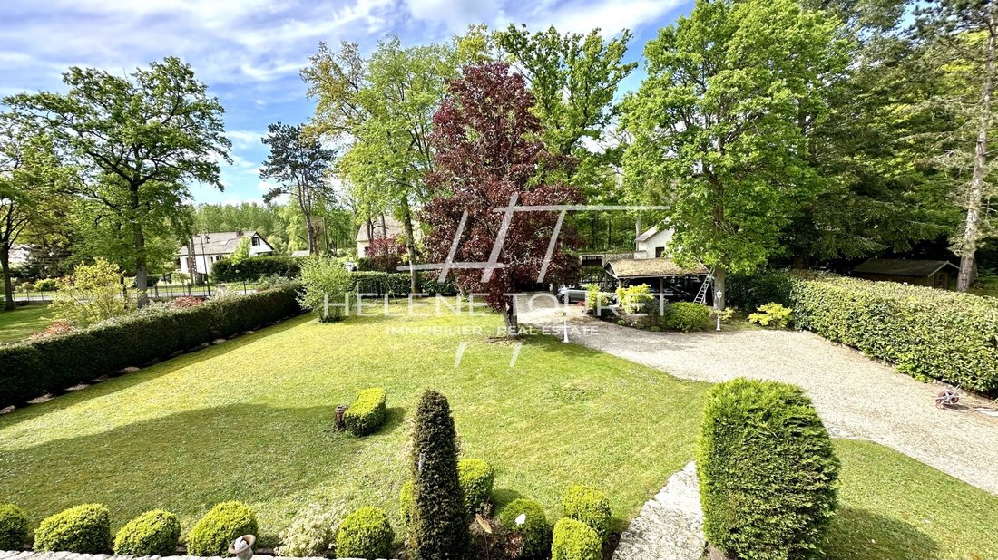 House in Ouest, Lamorlaye, France 1 - 16898556