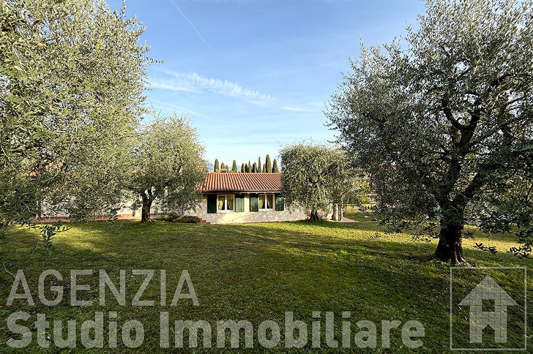 Villa in San Felice del Benaco, Lombardy, Italy 4 - 16898128