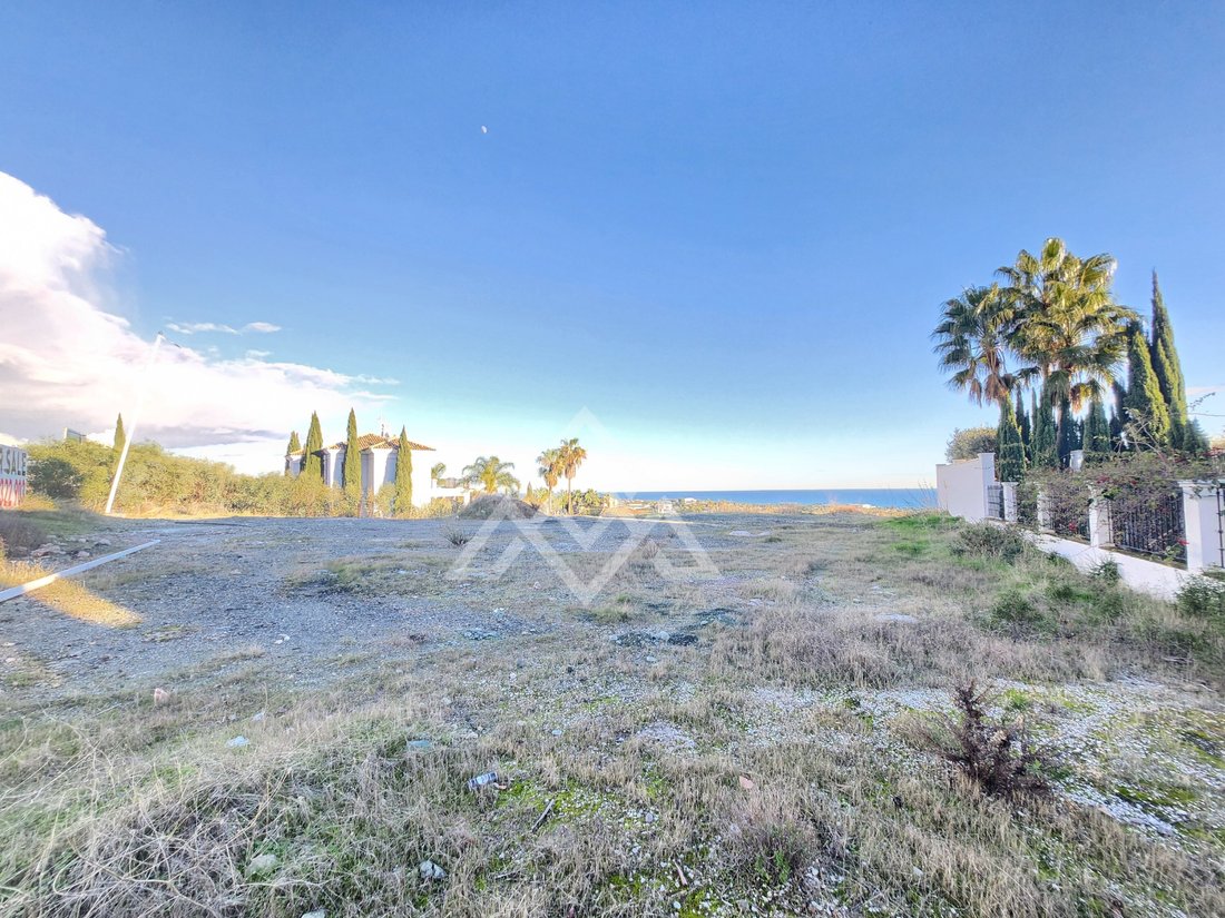 Land in Benahavis, Andalusia, Spain 3 - 16899294
