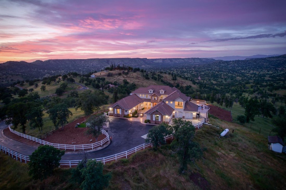 House in Clovis, California, United States 1 - 16899942