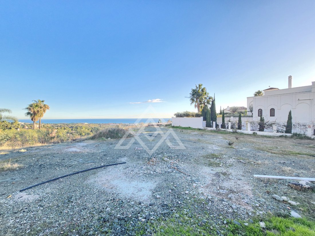 Land in Benahavis, Andalusia, Spain 1 - 16899294