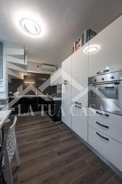 Apartment in Historic Center, Viareggio, Tuscany 3 - 16899969