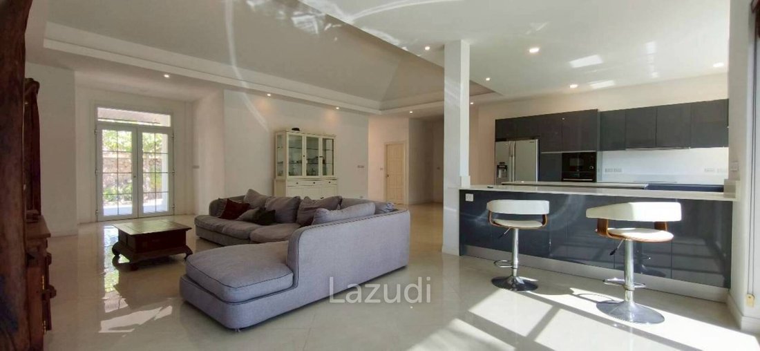 Villa in Pong, Chon Buri, Thailand 3 - 16899130