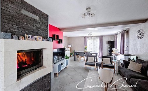 House in Heyrieux, Auvergne-Rhône-Alpes, France 1