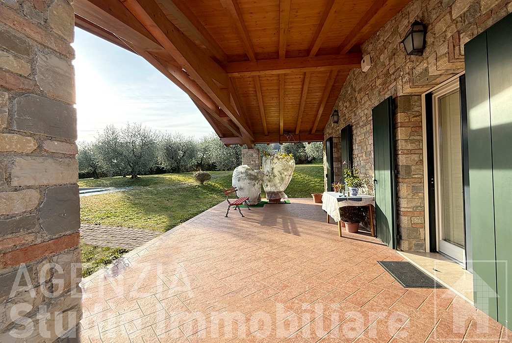 Villa in San Felice del Benaco, Lombardy, Italy 3 - 16898128