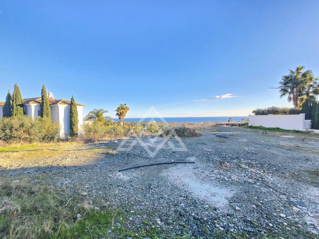 Land in Benahavis, Andalusia, Spain 2 - 16899294