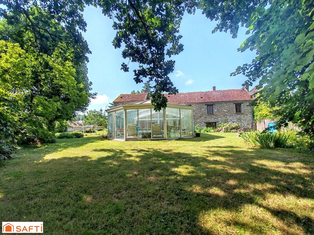 House in Orgerus, Ile-de-France, France 1 - 16899583