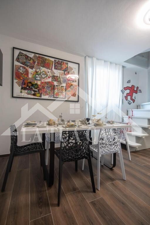 Apartment in Historic Center, Viareggio, Tuscany 4 - 16899969