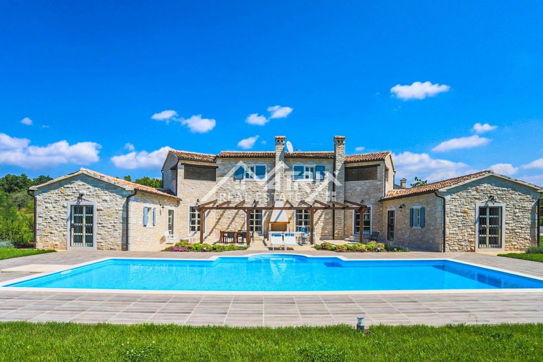 House in Porec, Istria County, Croatia 1 - 16903265