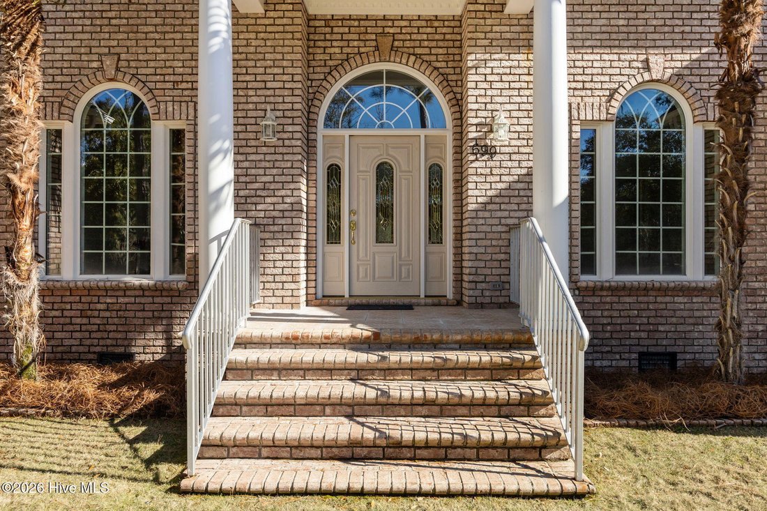 House in Oak Island, North Carolina, United States 4 - 16900460