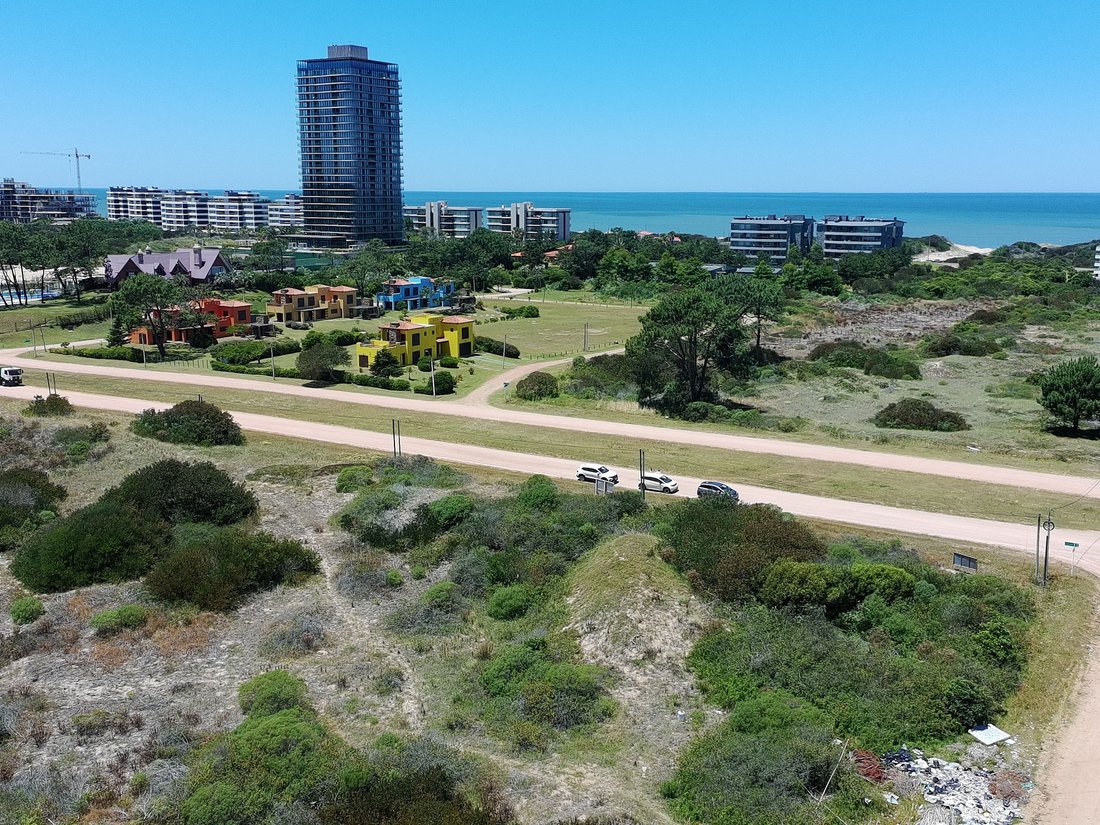 Land in La Barra, Maldonado Department, Uruguay 2 - 16903515
