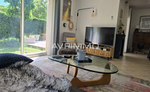 Castle for Sale in Aubagne, Provence-Alpes-Côte d'Azur, France