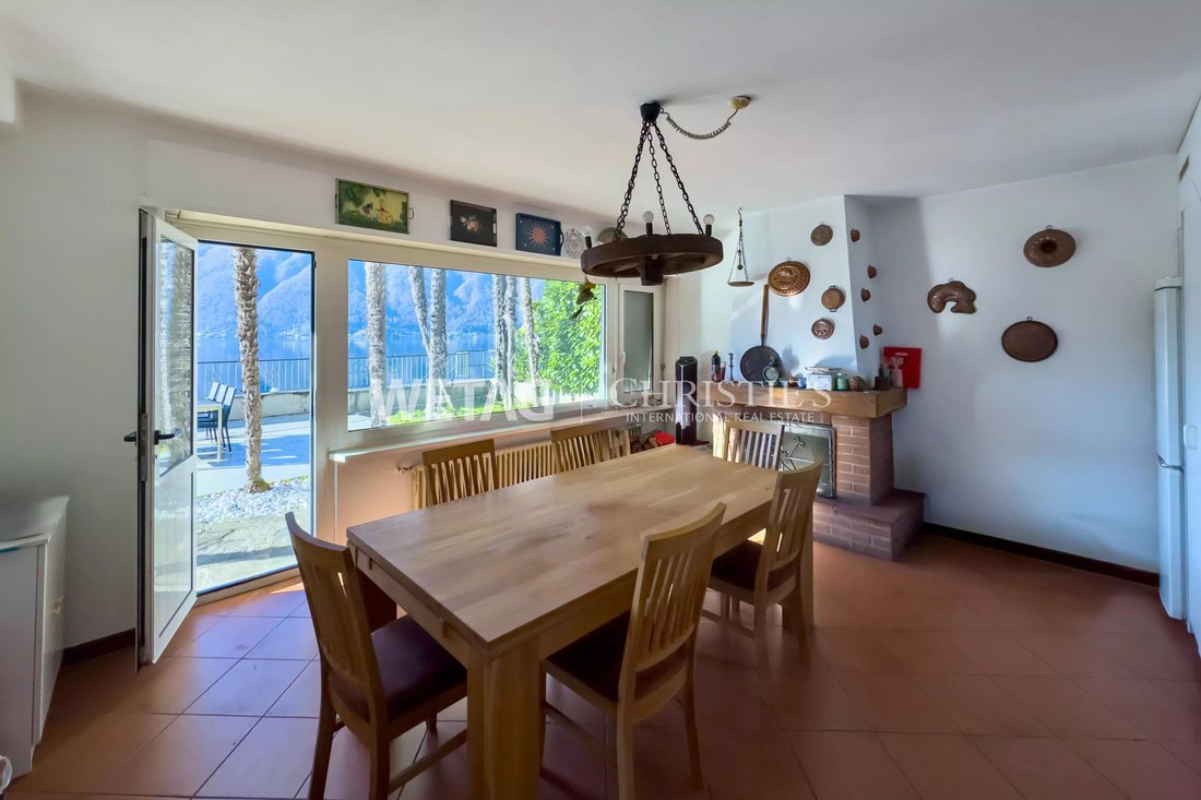 Villa in Bissone, Ticino, Switzerland 4 - 16898455