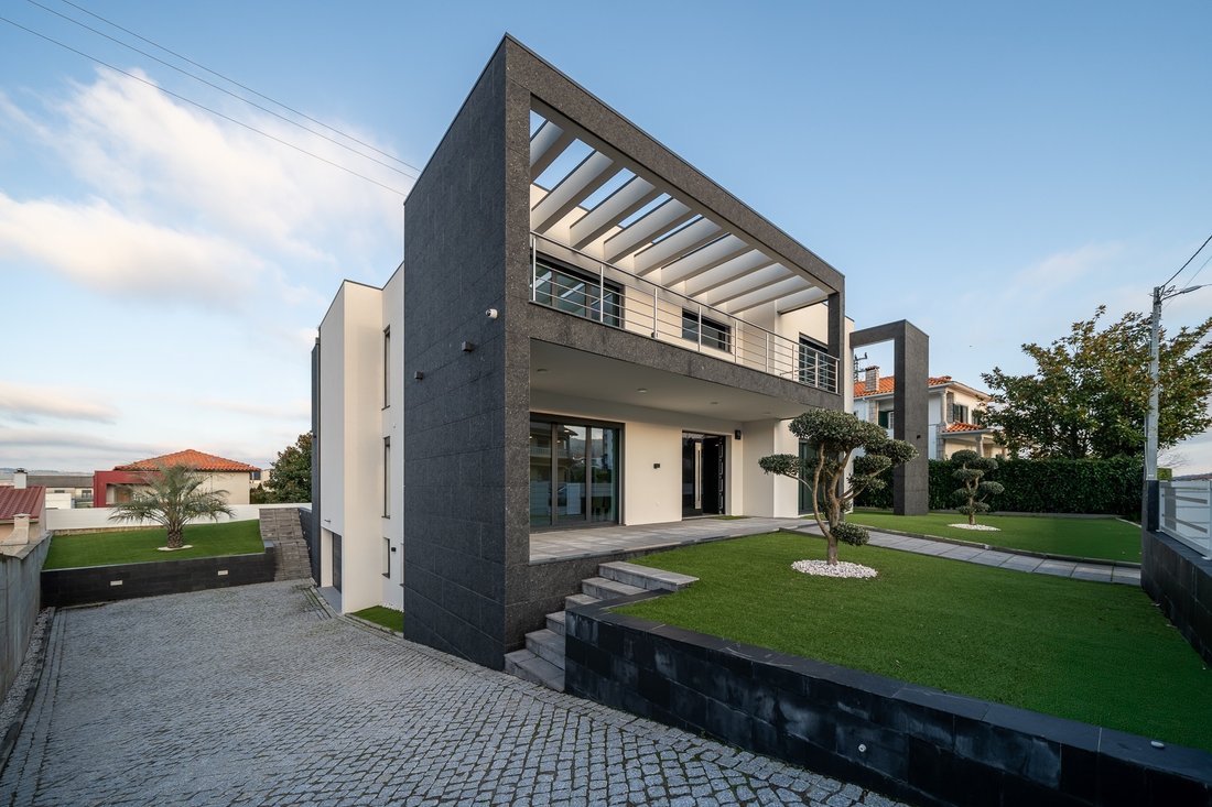 House in Moimenta da Beira, Viseu District, Portugal 2 - 16901943