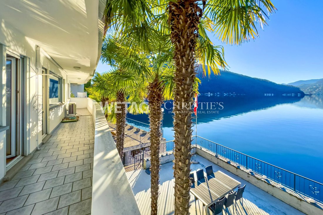 Villa in Bissone, Ticino, Switzerland 2 - 16898455