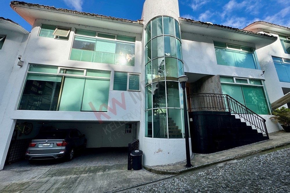 Townhouse in San Cristóbal Texcalucan, State of Mexico, Mexico 1 - 16901771