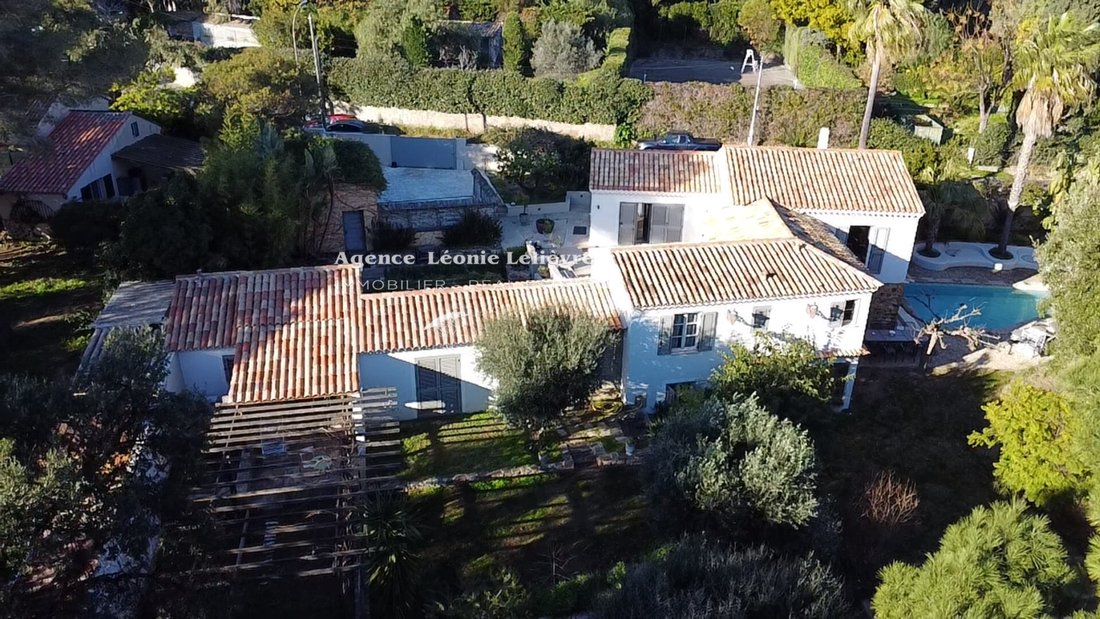 Villa in Ville-Les Saquedes-Le Bouillonnet, Sainte-Maxime, France 1 - 16903135
