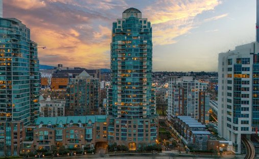 Condo in Vancouver, British Columbia, Canada 1