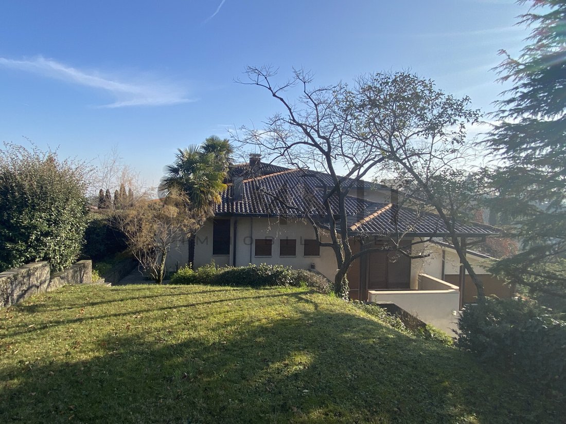 Villa in Schio, Veneto, Italy 4 - 16901810