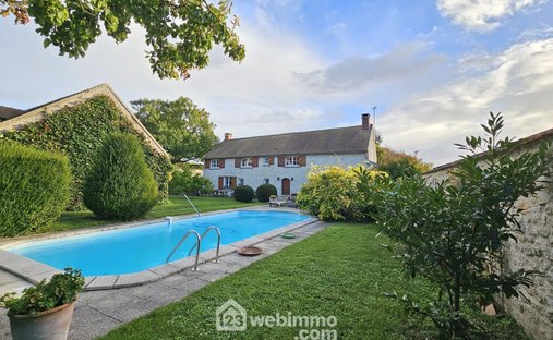 An Vast 18th Century Mansion And Its Neo Romanesque Indoor Chapel And Outbuildings In The