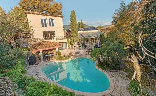 Villa a Cap Brun, Tolone, Francia 1