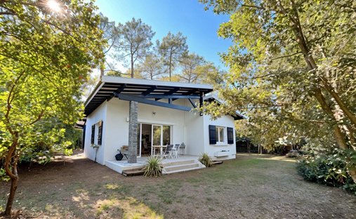 Villa in Centre Cap Ferret, Lège-Cap-Ferret, France 1