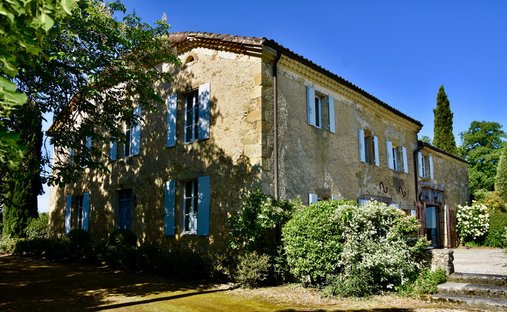 The Aristocratic Chateau Of Beechwood - 4