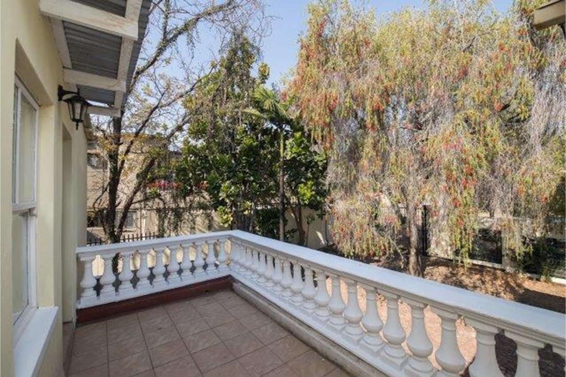 House in Waterkloof, Gauteng, South Africa 4 - 16900657