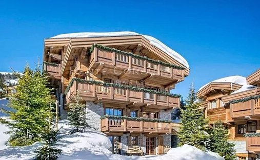 Chalet in Courchevel, Auvergne-Rhône-Alpes, France 1