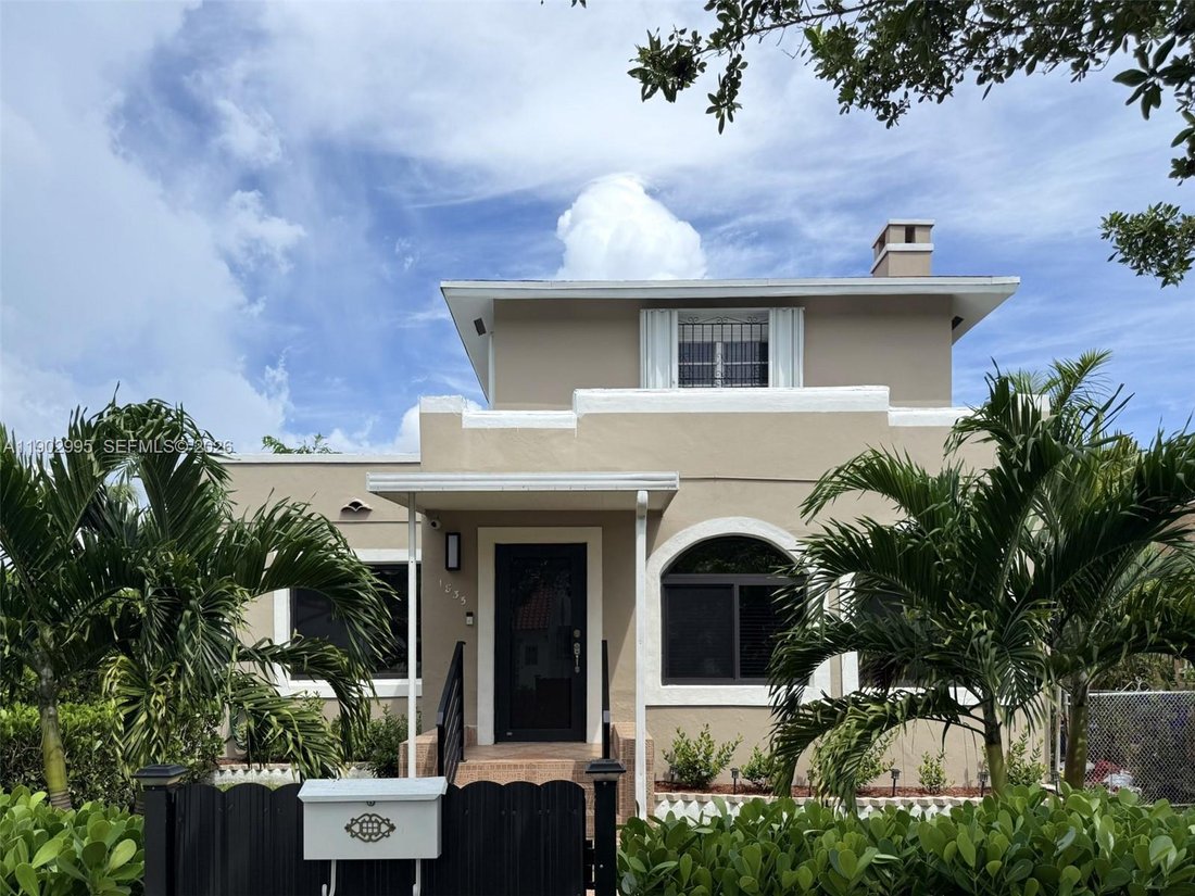 House in Miami, Florida, United States 1 - 16640393