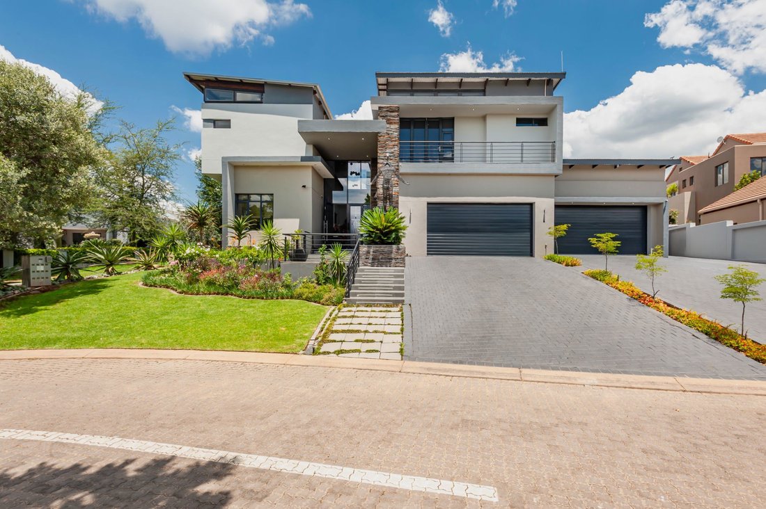 House in Copperleaf Golf and Country Estate, Centurion, South Africa 1 - 16900070