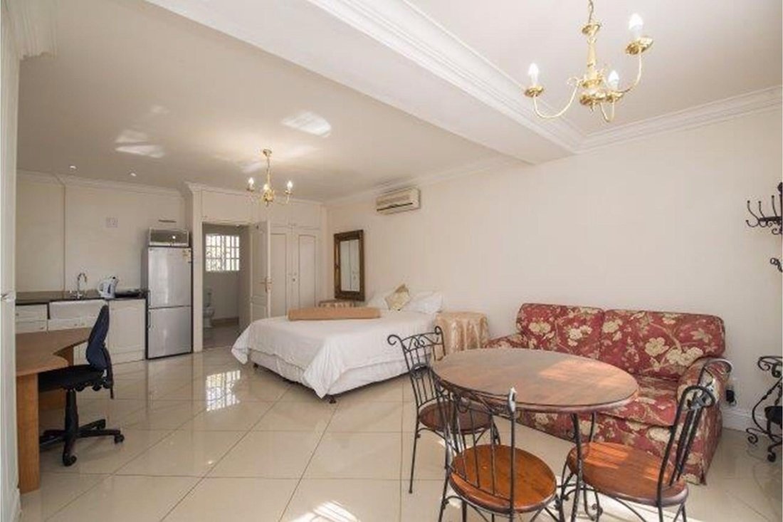 House in Waterkloof, Gauteng, South Africa 5 - 16900657